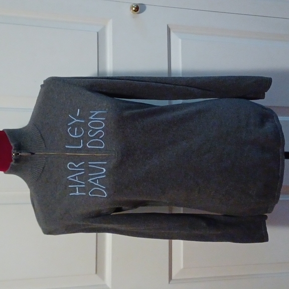 Harley-Davidson Sweaters - Harley-Davidon Womens Gray Crew Neck Sweater - M